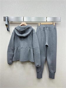 Костюм MIU MIU 125835 - фото 186172 Костюм MIU MIU 125835 - фото 186172