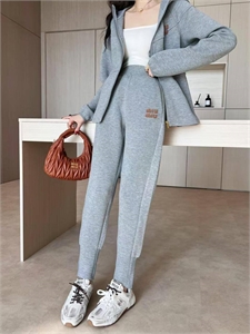 Костюм MIU MIU 125835 - фото 186175 Костюм MIU MIU 125835 - фото 186175