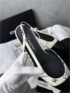 Слингбек  CHANEL 126196 - фото 188171 Слингбек  CHANEL 126196 - фото 188171