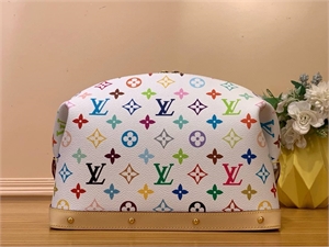 Косметичка LOUIS VUITTON 126637 - фото 190339