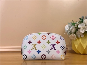 Косметичка LOUIS VUITTON 126638 - фото 190357