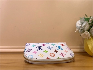 Косметичка LOUIS VUITTON 126638 - фото 190361