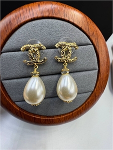 Серьги CHANEL 126691