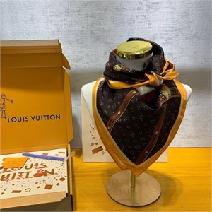 Платок LOUIS VUITTON 127866 - фото 195451
