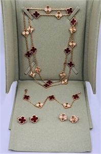 Серьги Van Cleef 128163 - фото 197027 Серьги Van Cleef 128163 - фото 197027