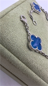 Серьги  VAN CLEEF 128168 - фото 197066 Серьги  VAN CLEEF 128168 - фото 197066