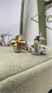 Серьги Van Cleef 128192 - фото 197242 Серьги Van Cleef 128192 - фото 197242