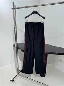 Костюм  BALENCIAGA 128237 - фото 197780 Костюм  BALENCIAGA 128237 - фото 197780