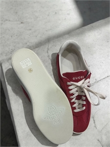 Кроссовки GUCCI 127033 - фото 197833 Кроссовки GUCCI 127033 - фото 197833