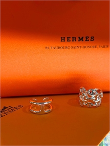 Кольцо HERMES Серебро 925 п 128640 - фото 200026 Кольцо HERMES Серебро 925 п 128640 - фото 200026