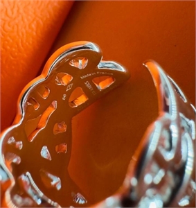 Кольцо HERMES Серебро 925 п 128641 - фото 200032 Кольцо HERMES Серебро 925 п 128641 - фото 200032