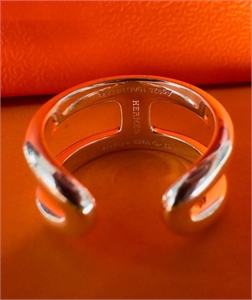 Кольцо HERMES Серебро 925 п 128641 - фото 200033 Кольцо HERMES Серебро 925 п 128641 - фото 200033