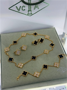 Браслет Van Cleef & Arples 5 мотивов 128646 - фото 200063 Браслет Van Cleef & Arples 5 мотивов 128646 - фото 200063