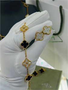 Браслет Van Cleef & Arples 5 мотивов 128646 - фото 200064 Браслет Van Cleef & Arples 5 мотивов 128646 - фото 200064