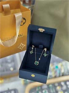 Серьги Louis Vuitton 128770_E2E0C - фото 200521 Серьги Louis Vuitton 128770_E2E0C - фото 200521