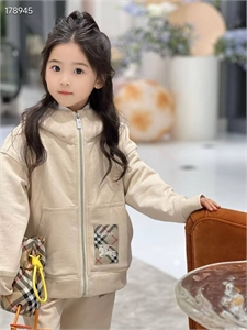 Костюм Burberry 129103 - фото 202119 Костюм Burberry 129103 - фото 202119
