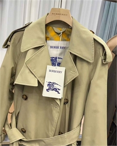 Тренч BURBERRY 129207 - фото 203110 Тренч BURBERRY 129207 - фото 203110