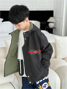 Куртка двухсторонняя GUCCI 129900 - фото 206018 Куртка двухсторонняя GUCCI 129900 - фото 206018