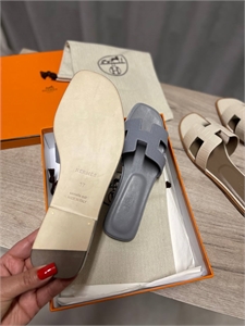 Тапочки HERMES 129965 - фото 206706 Тапочки HERMES 129965 - фото 206706