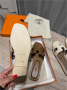 Тапочки HERMES 129966 - фото 206714 Тапочки HERMES 129966 - фото 206714