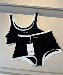 Комплект MIU MIU 123600 - фото 207169 Комплект MIU MIU 123600 - фото 207169