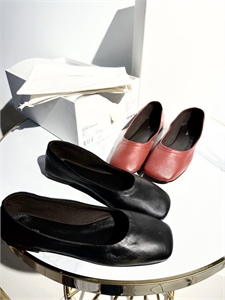 Балетки THE ROW 130321 - фото 208877 Балетки THE ROW 130321 - фото 208877