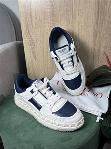 Кеды VALENTINO 130353 - фото 209125 Кеды VALENTINO 130353 - фото 209125