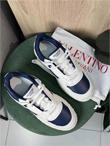 Кеды VALENTINO 130353 - фото 209126 Кеды VALENTINO 130353 - фото 209126