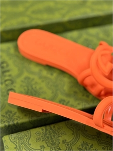 Шлепанцы GUCCI 130541 - фото 210154 Шлепанцы GUCCI 130541 - фото 210154