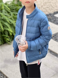 Куртка MONCLER 131000 - фото 212570 Куртка MONCLER 131000 - фото 212570