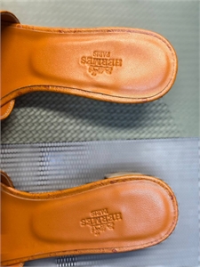 Тапочки  HERMES 131140 - фото 213574 Тапочки  HERMES 131140 - фото 213574