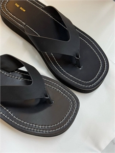 Шлепанцы THE ROW 131255 - фото 214339