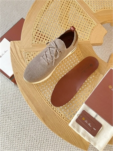 Кроссовки LORO PIANA 131549 - фото 215784 Кроссовки LORO PIANA 131549 - фото 215784