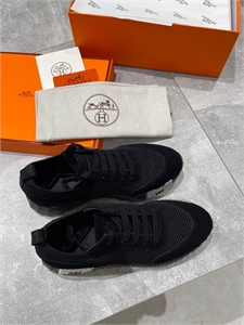 Кроссовки HERMES 131769 - фото 217054 Кроссовки HERMES 131769 - фото 217054