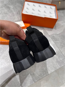 Кроссовки HERMES 131769 - фото 217056 Кроссовки HERMES 131769 - фото 217056