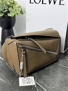 Поясная сумка LOEWE 132045 - фото 218457