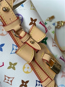 Сумка LOUIS VUITTON 132368