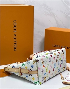 Сумка LOUIS VUITTON 132395