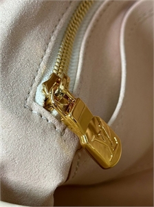 Сумка LOUIS VUITTON 132395