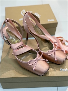 Туфли Christian Louboutin 132686_E4CFC - фото 222108 Туфли Christian Louboutin 132686_E4CFC - фото 222108