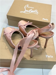 Туфли Christian Louboutin 132686_E4CFC - фото 222111 Туфли Christian Louboutin 132686_E4CFC - фото 222111