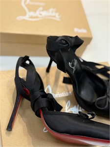 Туфли Christian Louboutin 132687_A3B85 - фото 222120 Туфли Christian Louboutin 132687_A3B85 - фото 222120