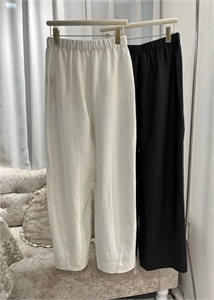 Штаны THE ROW 132730 - фото 222421 Штаны THE ROW 132730 - фото 222421