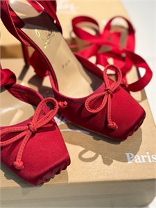 Туфли Christian Louboutin 132769 - фото 222696