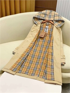 Тренч BURBERRY 132896 - фото 223441 Тренч BURBERRY 132896 - фото 223441