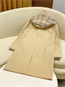 Тренч BURBERRY 132896 - фото 223443 Тренч BURBERRY 132896 - фото 223443