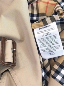 Тренч BURBERRY 133081 - фото 224421 Тренч BURBERRY 133081 - фото 224421