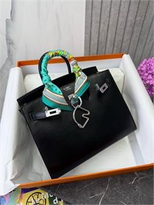 Твилли HERMES 133215 - фото 225295 Твилли HERMES 133215 - фото 225295