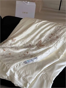 Одеяло DIOR 133230 - фото 225433 Одеяло DIOR 133230 - фото 225433