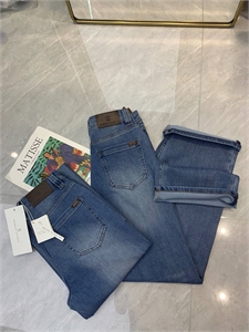 Джинсы  BRUNELLO CUCINELLI 133736